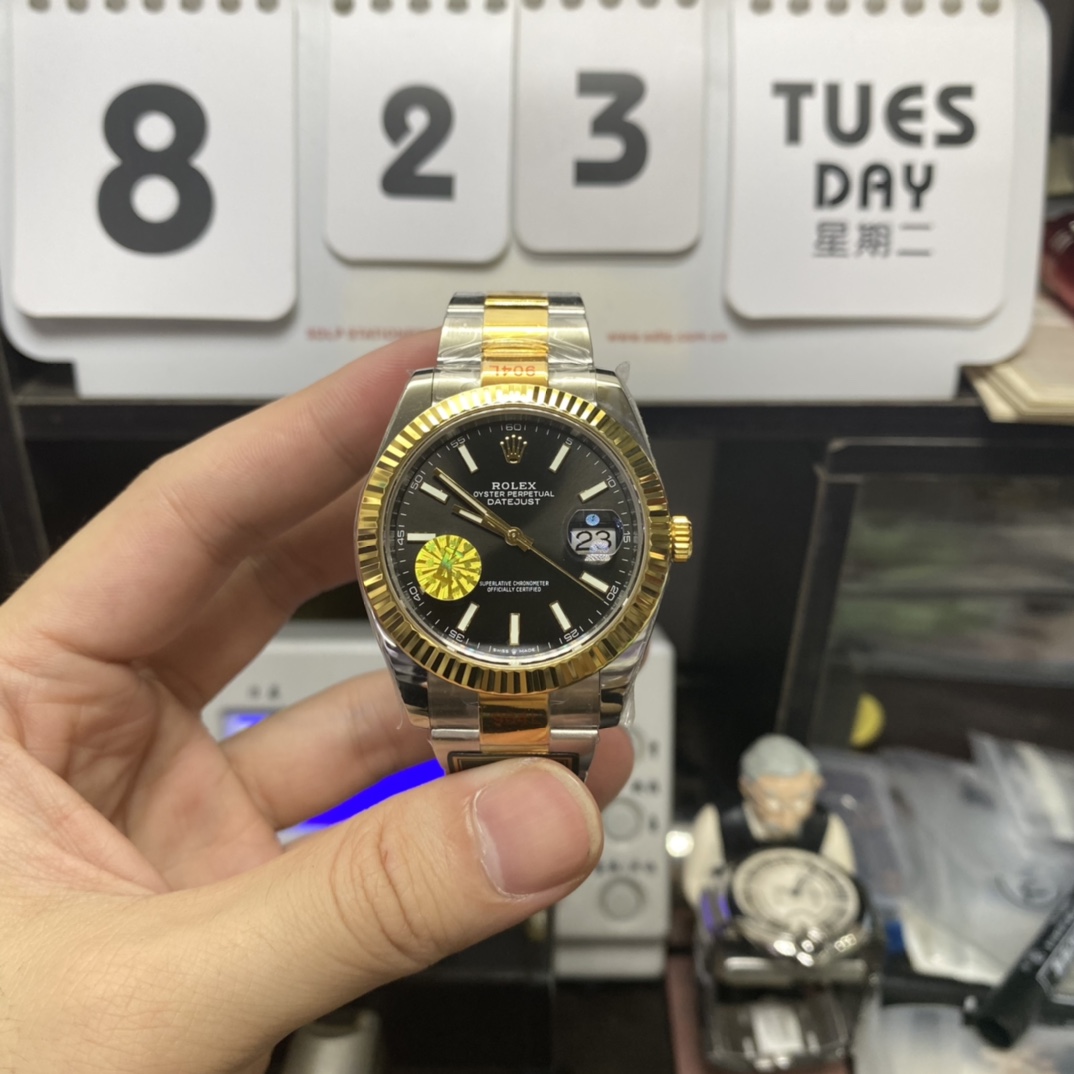 Rolex Datejust series m126333-0013, Two-Tone Gold Case Black Dial with Stick Hour Markers, 41mm size, Oyster stainless steel bracelet.