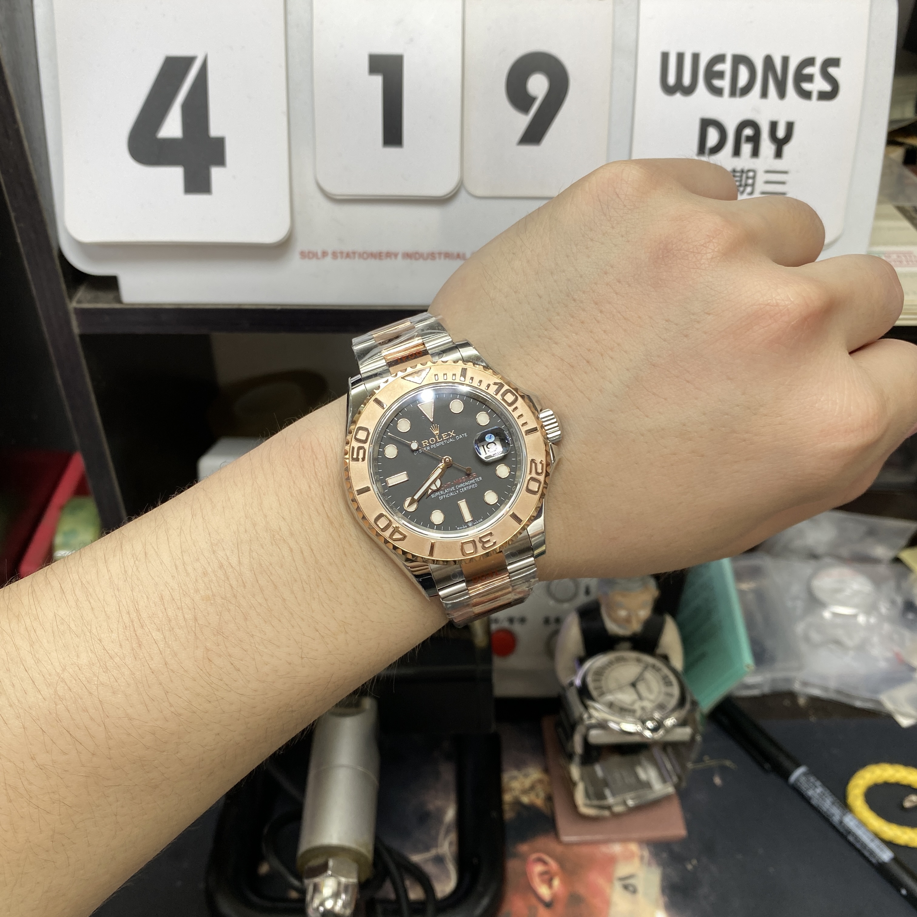 Rolex Yacht-Master Series m126621-0002, Two-Tone Gold Case Black Dial, 40mm size.