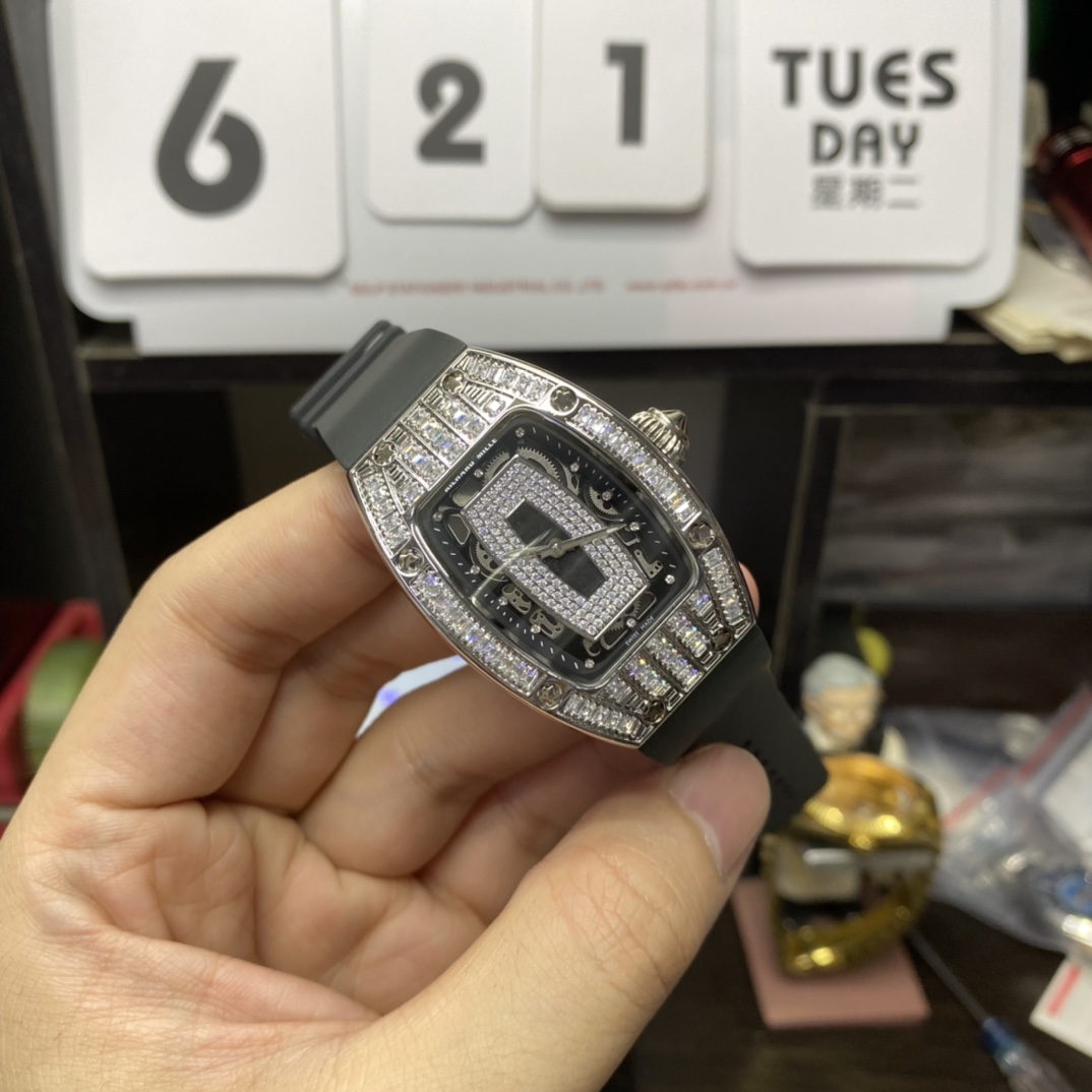 Richard Mille Men's Collection series RM07-01, Red Lips Fully Diamond-Set.